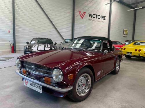 Triumph TR6 PI Bordeaux (11)