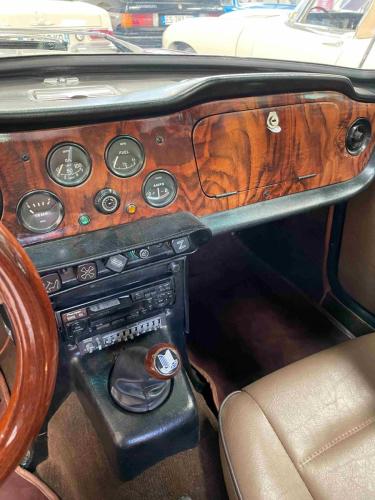 Triumph TR6 PI Bordeaux (14)